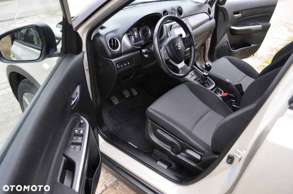 Suzuki Vitara 1.4 Boosterjet XLED 2WD - 5