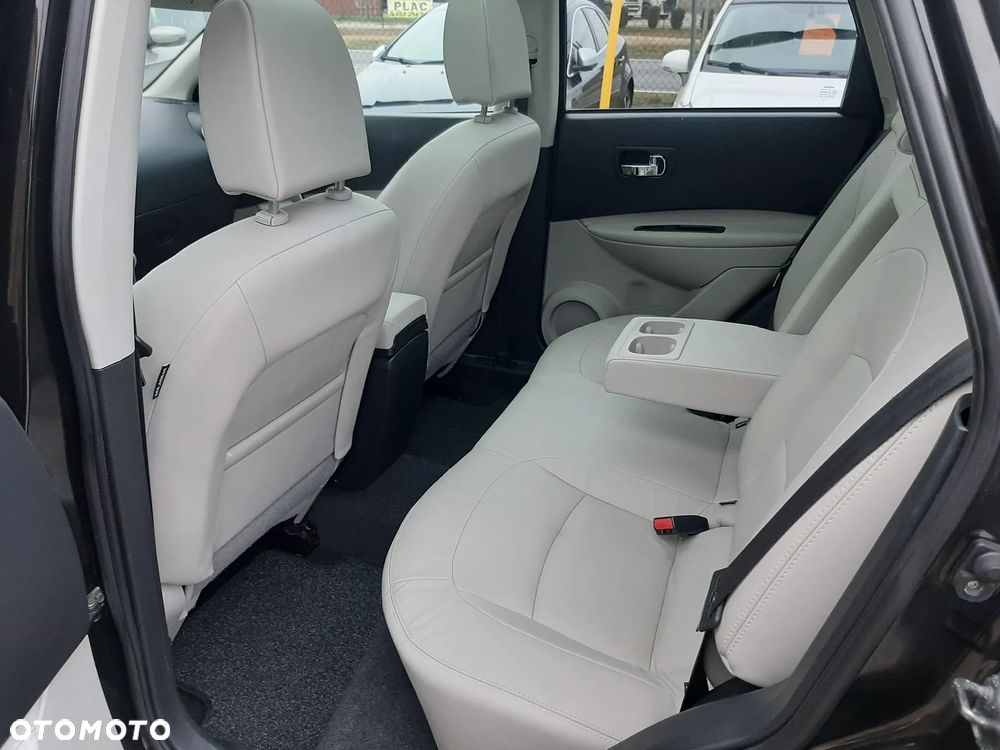 Nissan Qashqai 2.0 4 x 4 CVT tekna - 15