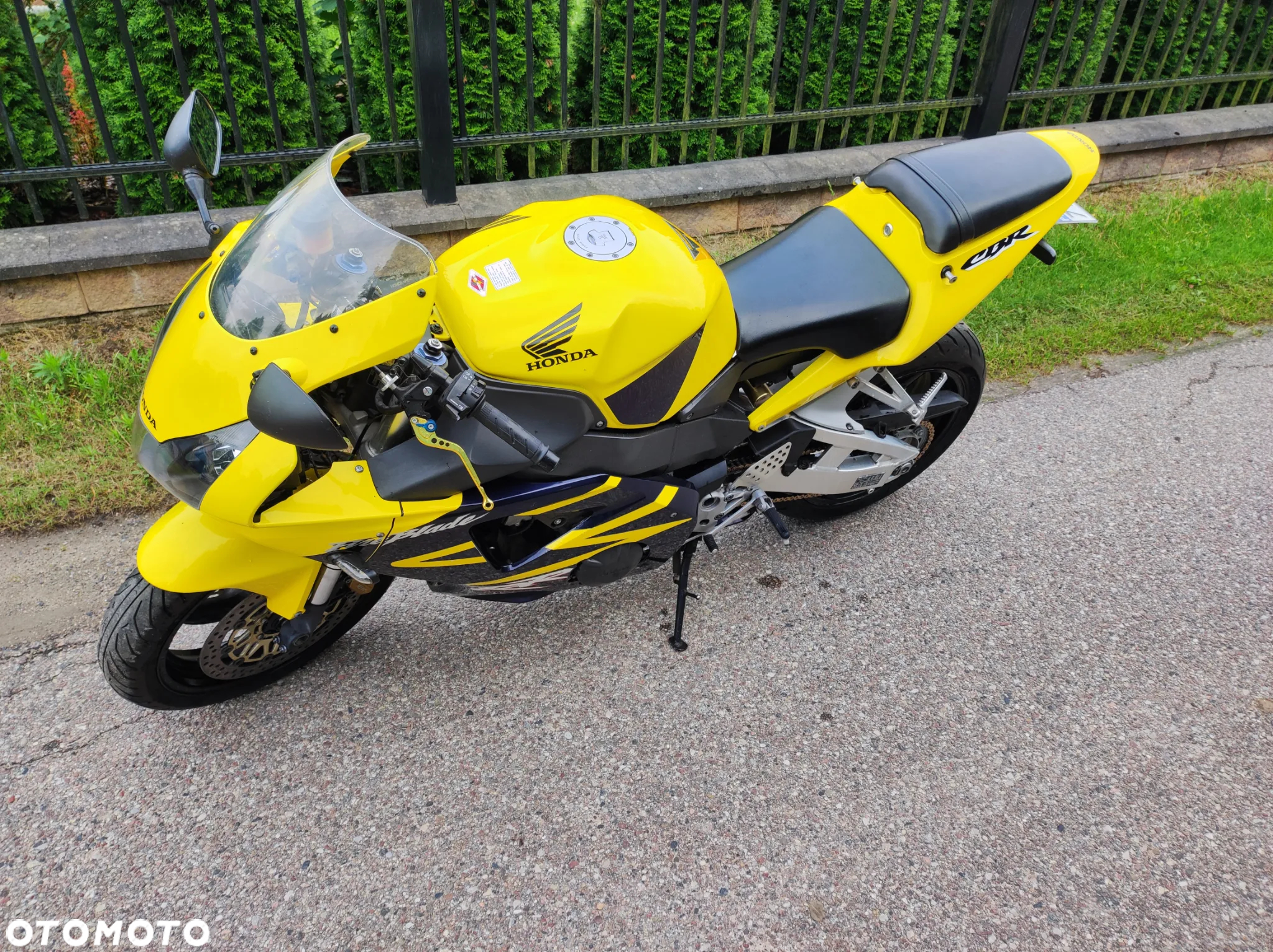 Honda CBR - 8