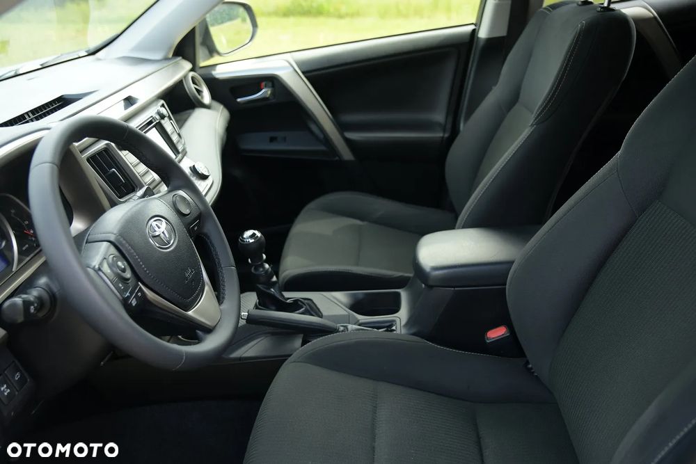 Toyota RAV4 - 25