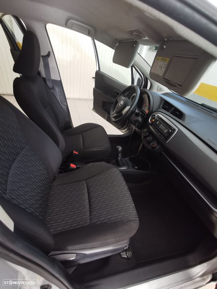 Toyota Yaris 1.0 VVT-i ACtive+AC - 11