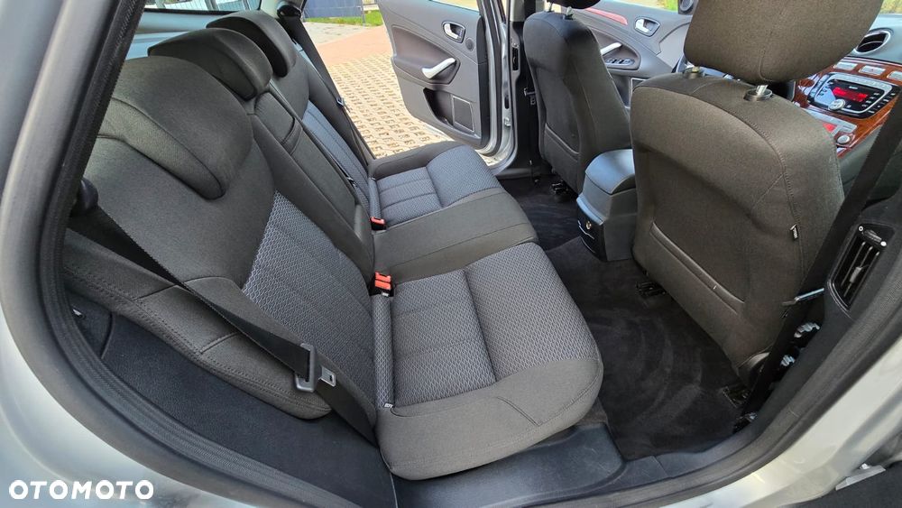 Ford Mondeo 2.0 Ghia X100 / X - 14