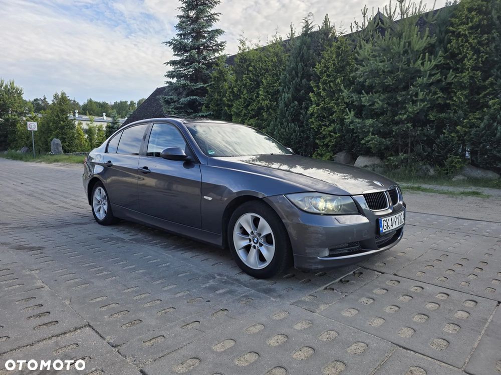 BMW Seria 3 320i - 2