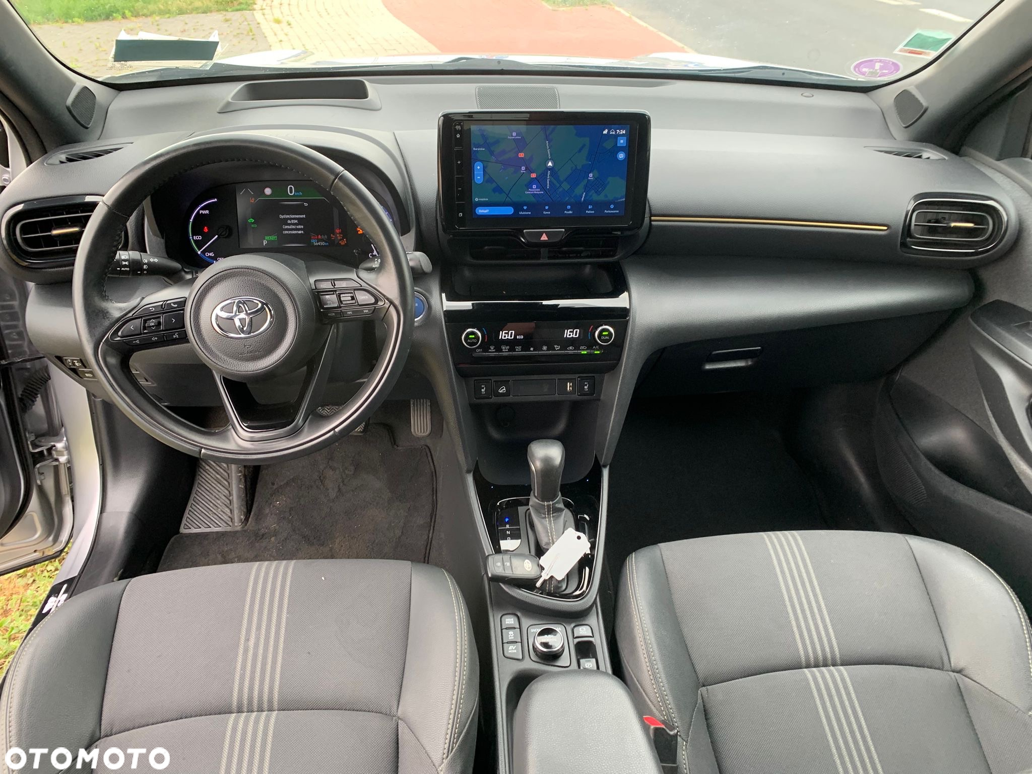 Toyota Yaris Cross Hybrid 1.5 Premiere Edition 4x4 - 17