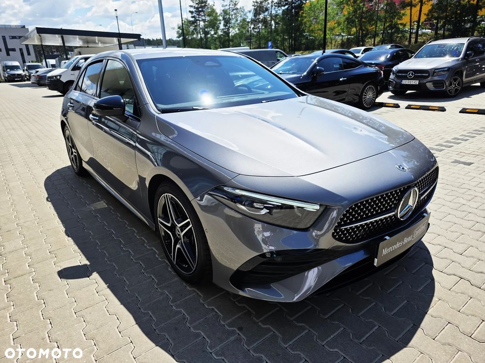 Mercedes-Benz Klasa A 200 AMG Line 7G-DCT - 3