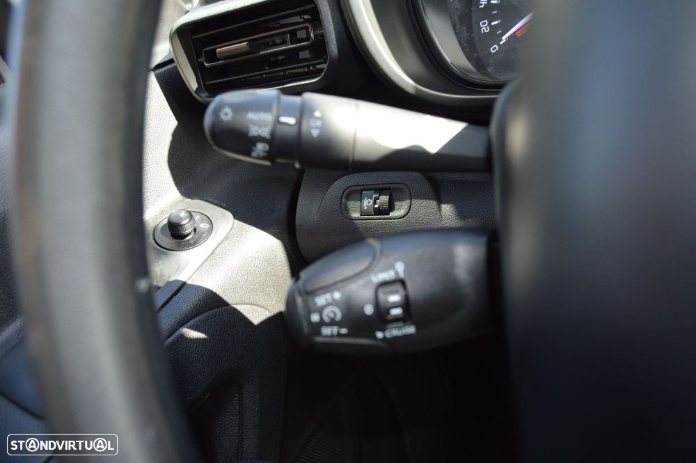 Citroën Berlingo Outro - 25