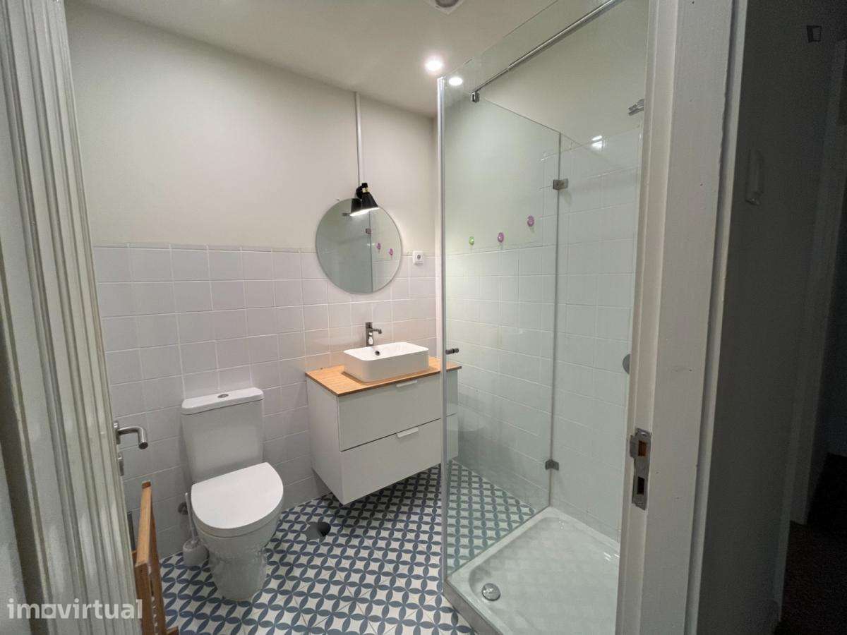 Quarto - localizado em Cedofeita Porto - Grande imagem: 3/29