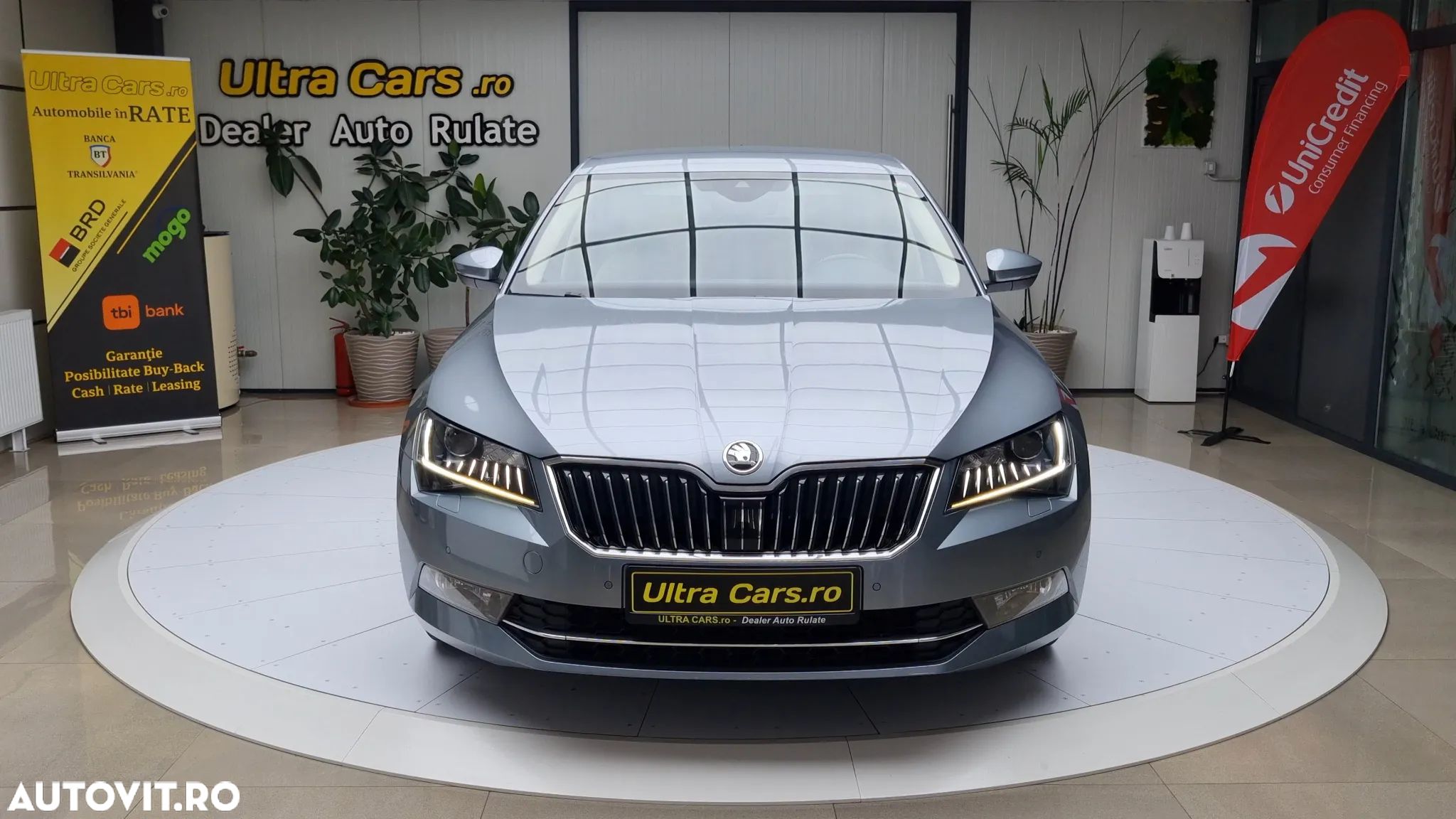 Skoda Superb 2.0 TDI DSG Style - 1