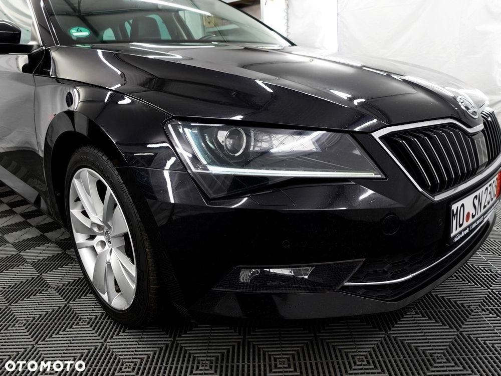 Skoda Superb 2.0 TDI Style DSG - 1