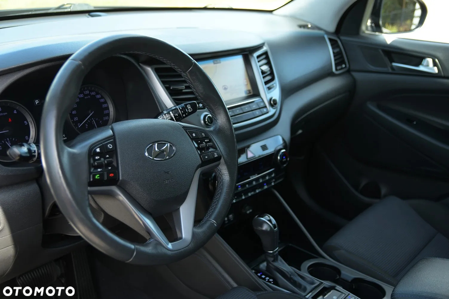 Hyundai Tucson 1.7 CRDI BlueDrive Design 2WD DCT - 6