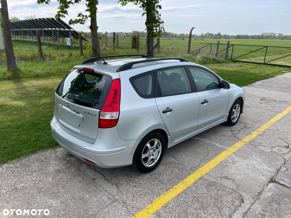 Hyundai i30 i30cw 1.4 Edition Plus - 14