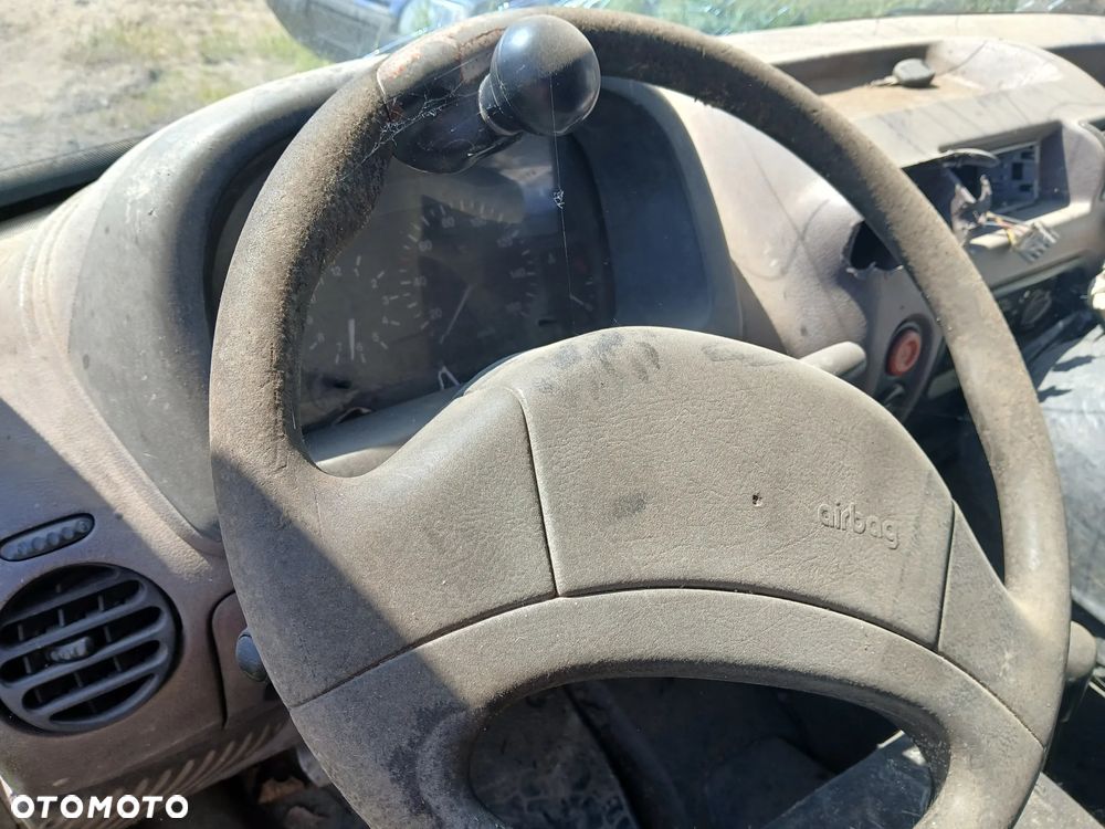 opel movano I dubel kabina fotel fotele kanapa deska kokpit podsufitka boczek boczki klamka - 3