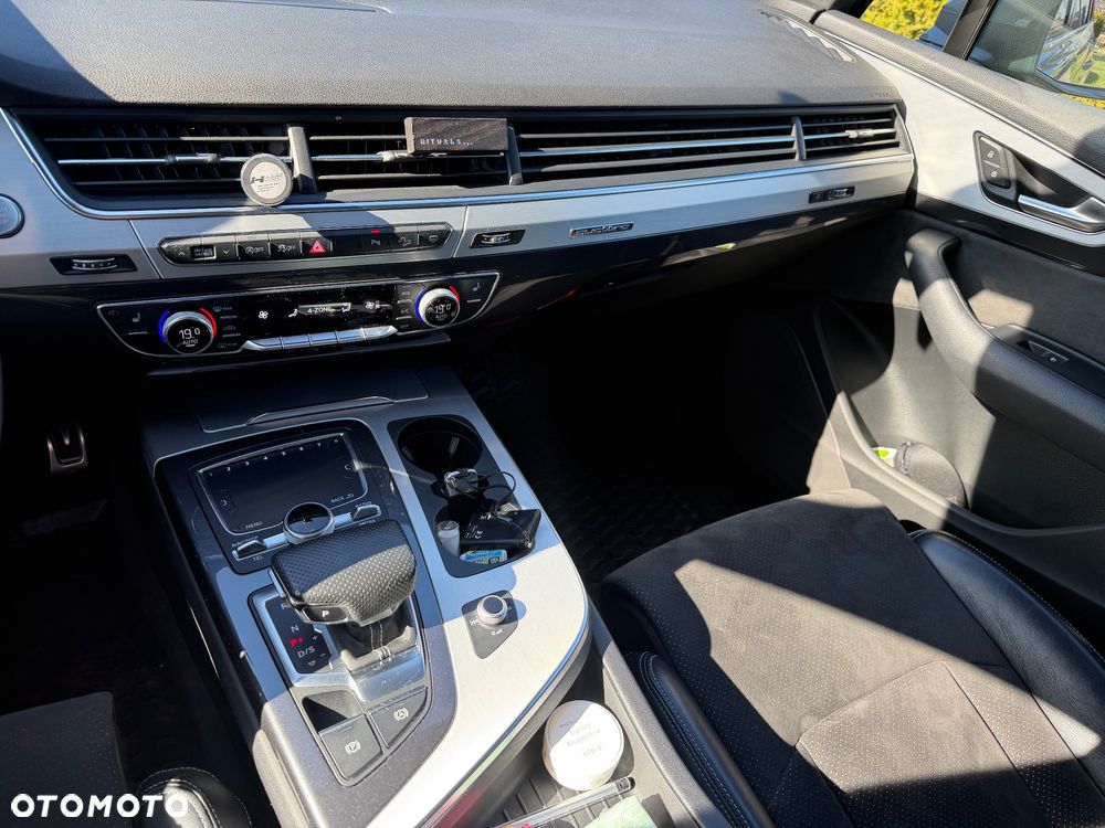 Audi Q7 45 TDI mHEV Quattro S Line Tiptr - 15