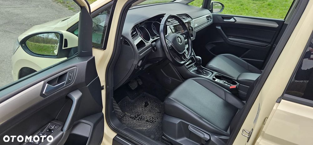 Volkswagen Touran 2.0 TDI SCR DSG Comfortline - 5