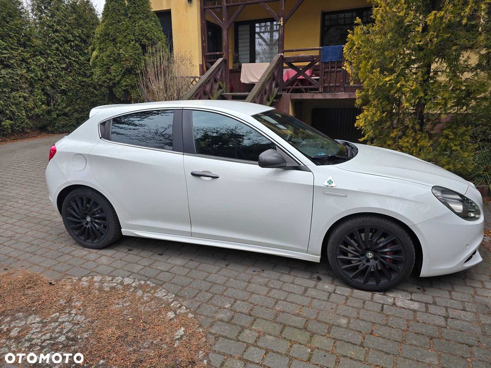 Alfa Romeo Giulietta - 2
