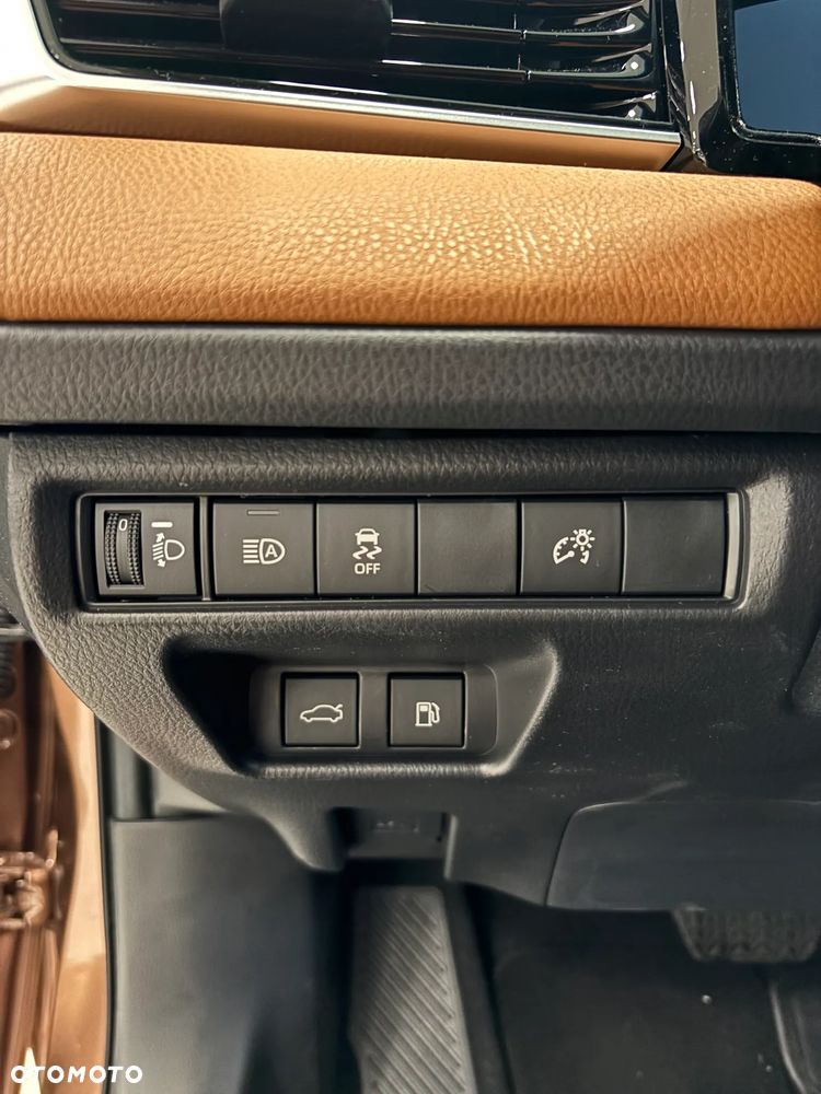 Toyota Camry 2.5 Hybrid Prestige CVT - 12