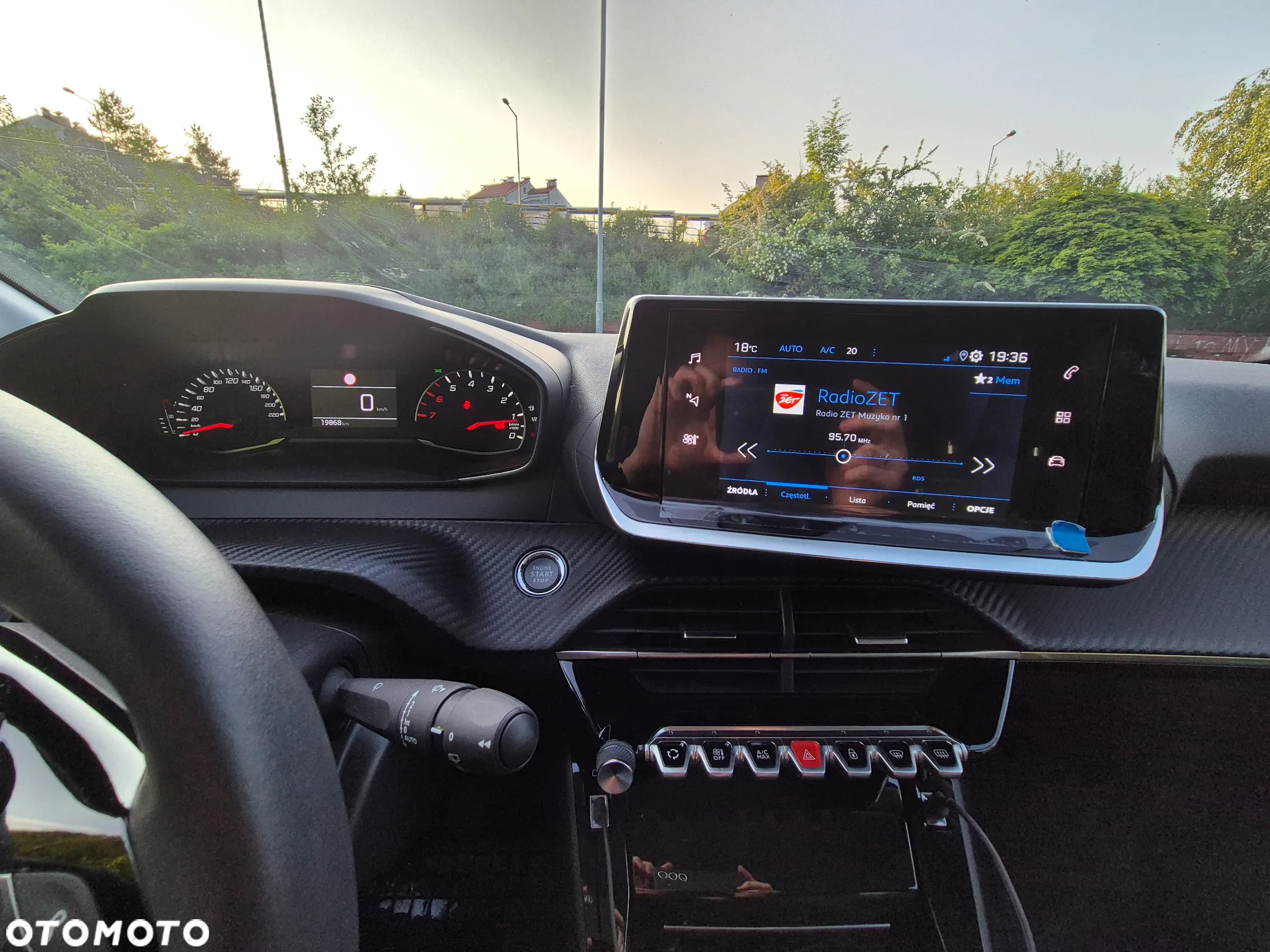 Peugeot 208 1.2 PureTech Allure S&S - 8
