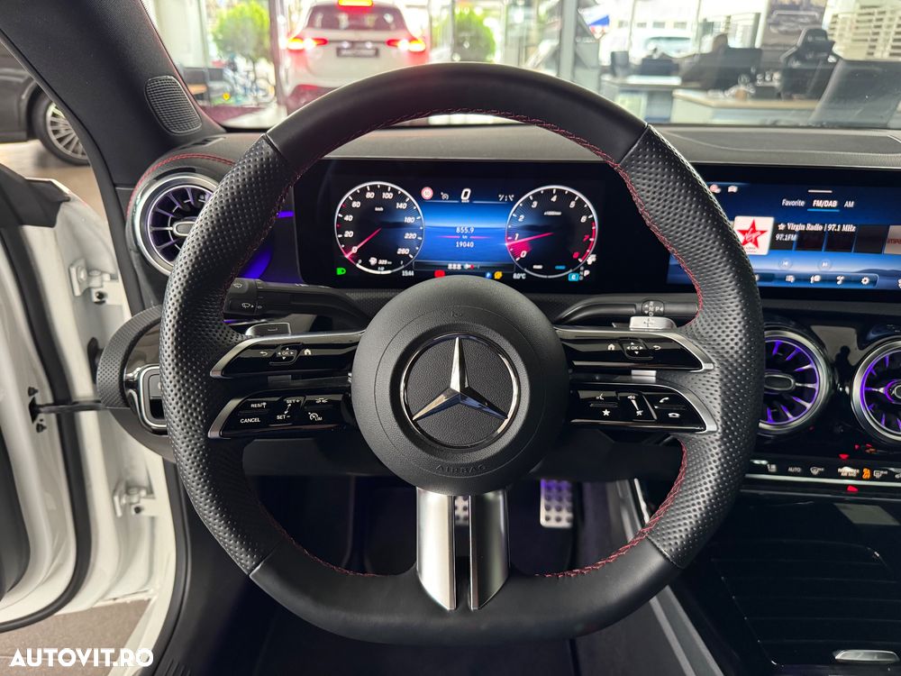 Mercedes-Benz CLA 180 7G-DCT AMG Line Advanced Plus - 14