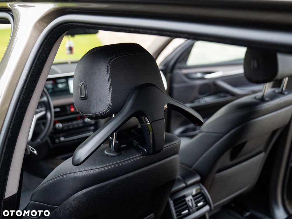 BMW X5 xDrive25d - 28