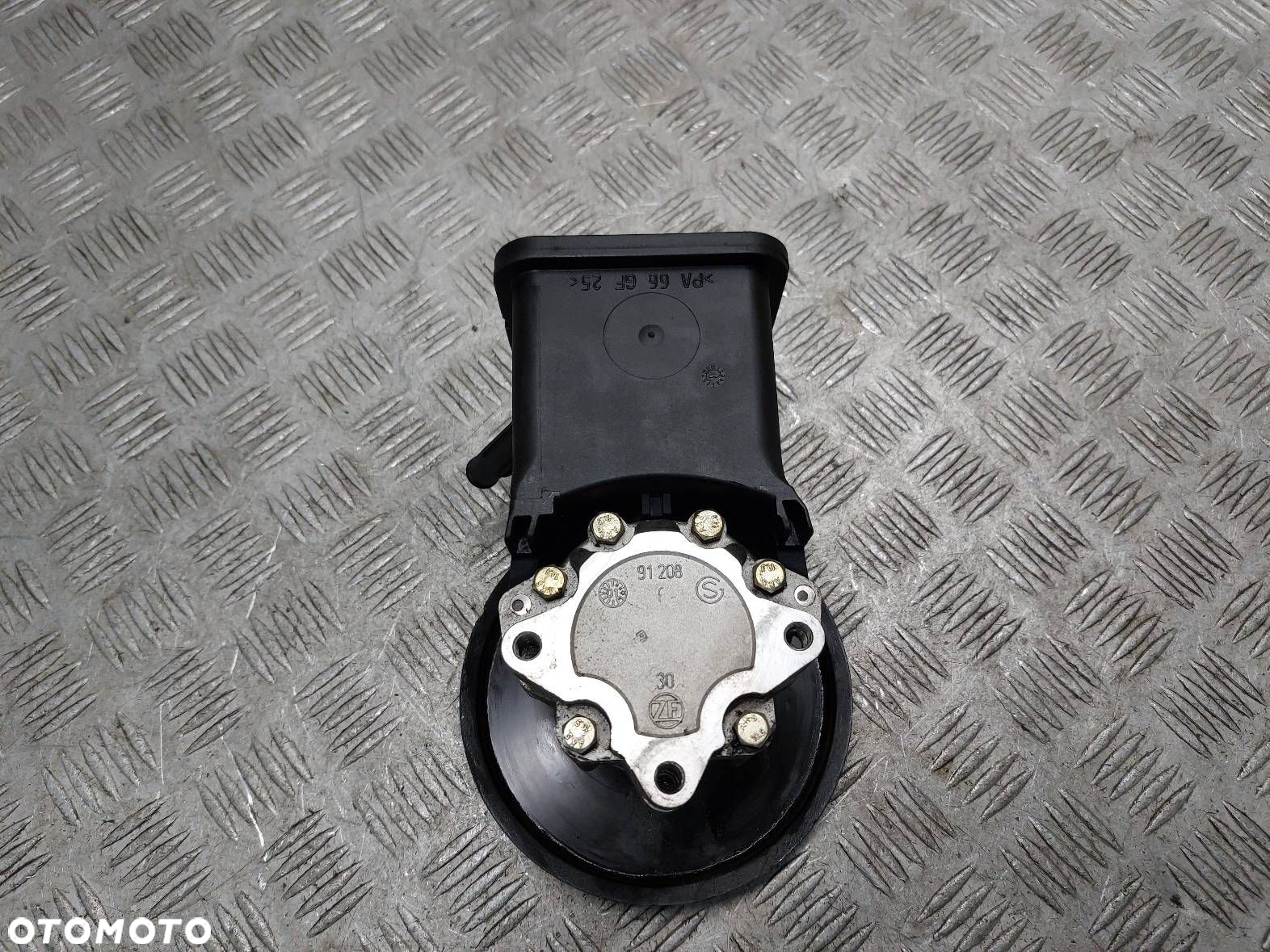 POMPA WSPOMAGANIA BMW E39 520D M47 - 4