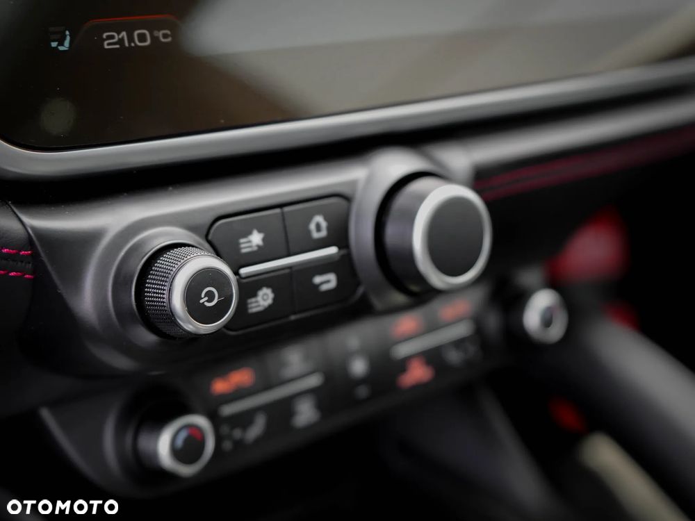 Ferrari GTC4Lusso - 22