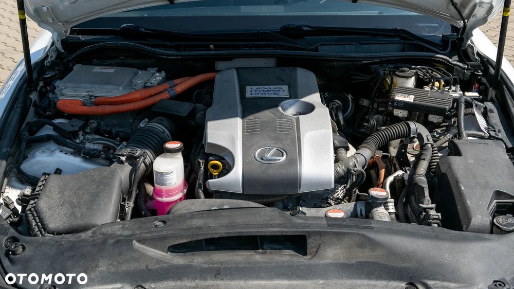 Lexus IS 300h Elite EU6 - 16