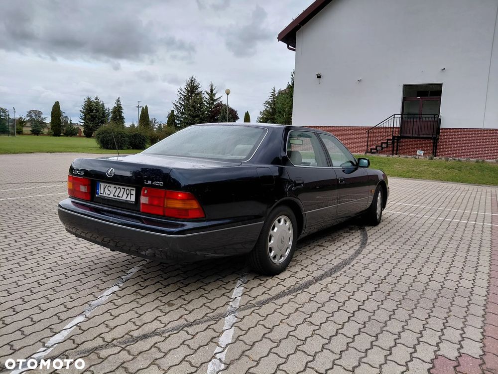 Lexus LS 400 - 5