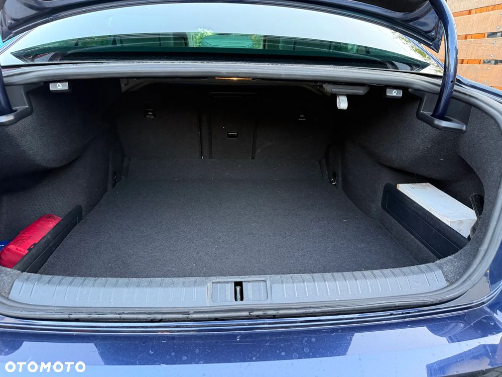 Volkswagen Passat 1.8 TSI BMT Highline - 13