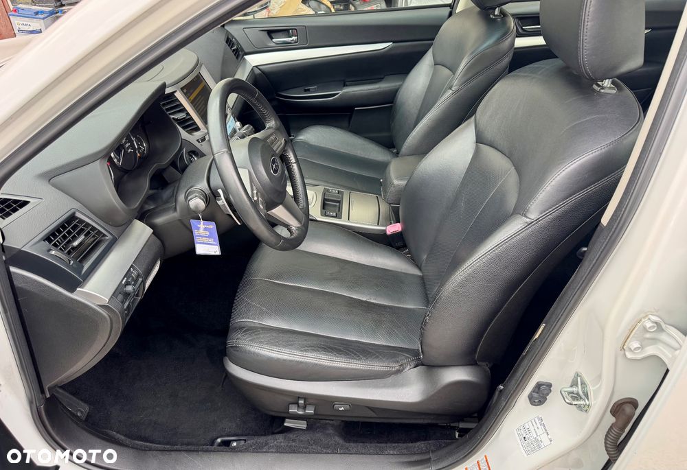 Subaru Outback - 12