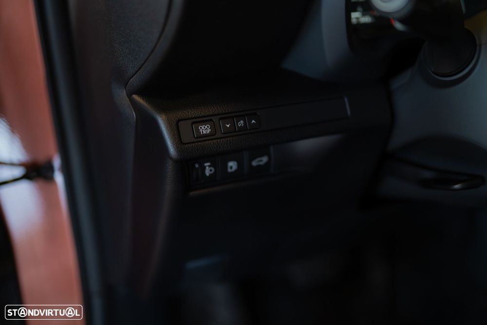 Lexus LBX Emotion - 15