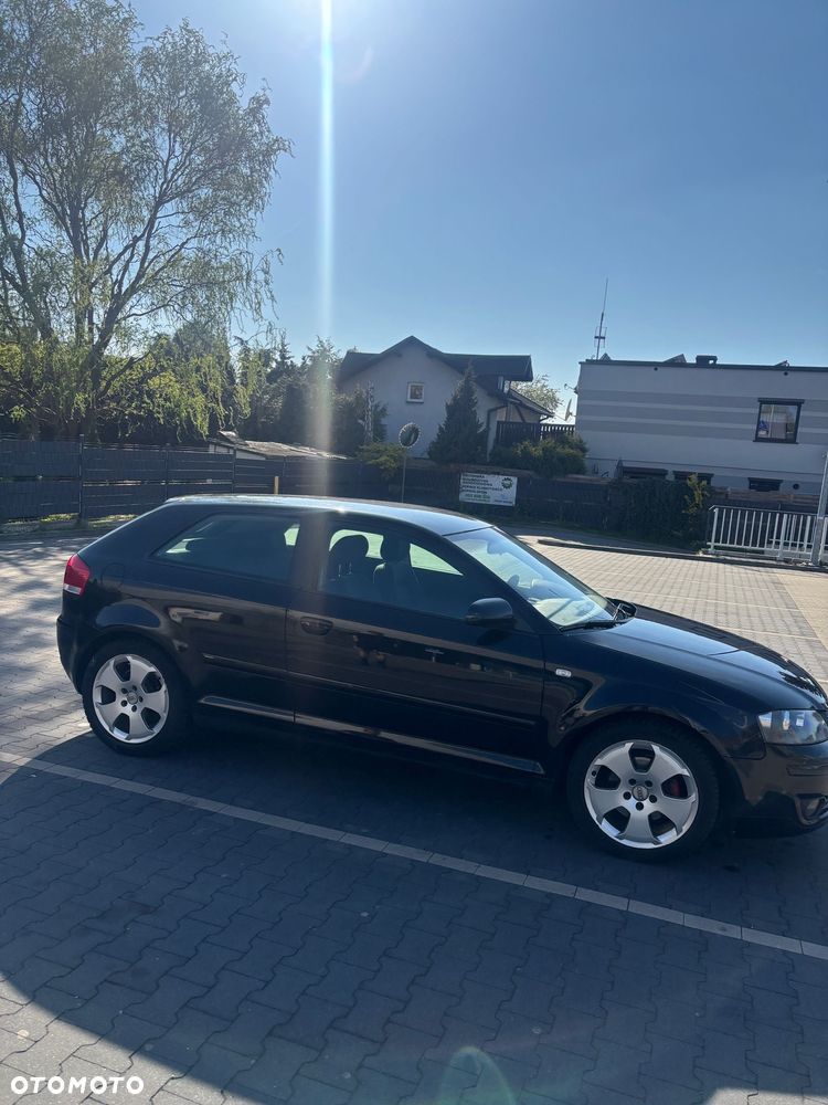 Audi A3 3-drzwiowe 2.0 TDI Ambiente - 4