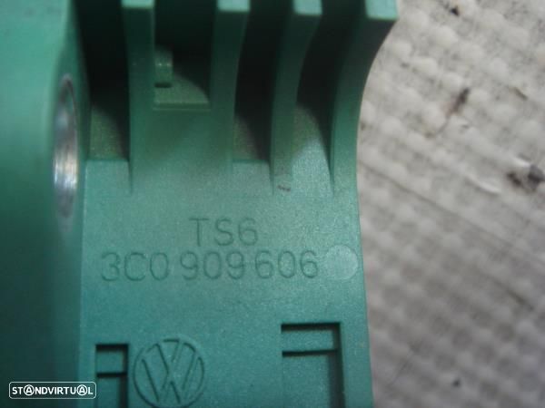 Sensor Airbag Tr. Volkswagen Passat (3C2) - 3