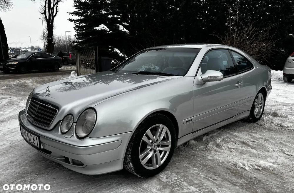 Mercedes-Benz CLK - 4