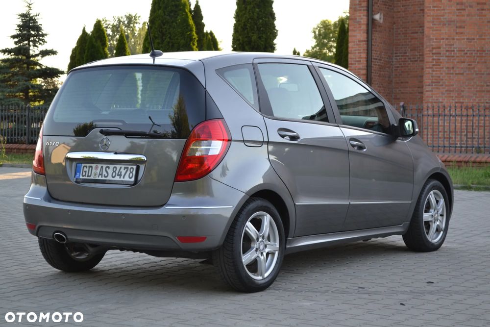 Mercedes-Benz Klasa A 170 BlueEFFICIENCY Elegance - 15