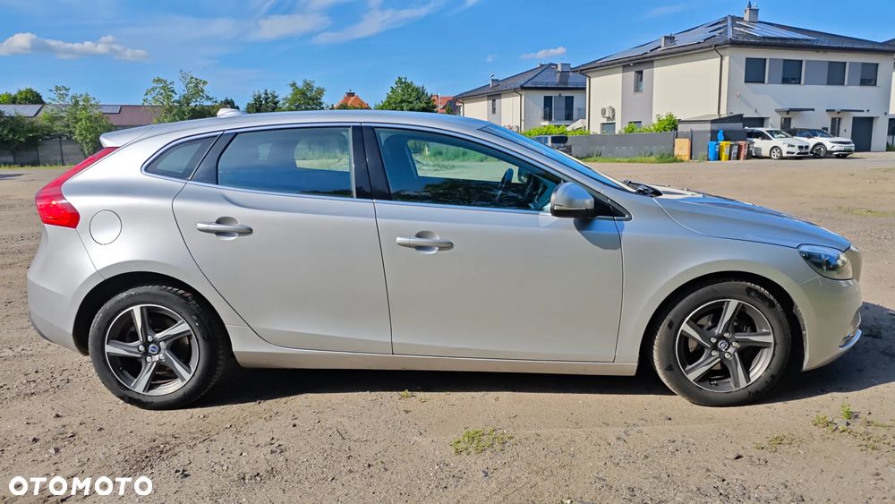 Volvo V40 D2 - 5