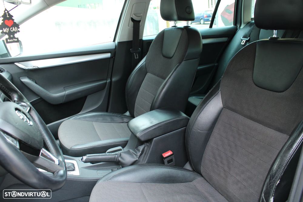 Skoda Octavia Break 1.6 TDI DPF DSG Classic - 20