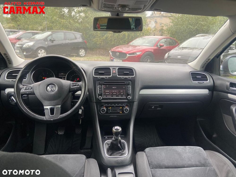 Volkswagen Golf - 22