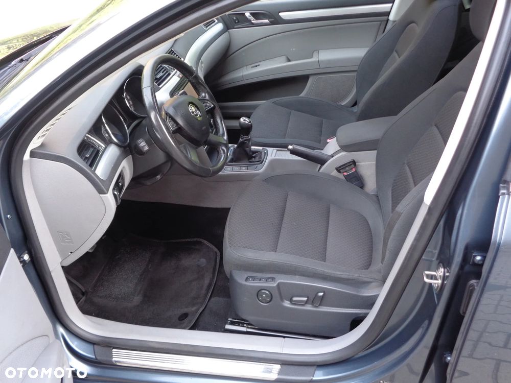 Skoda Superb 1.6 TDI Active - 8