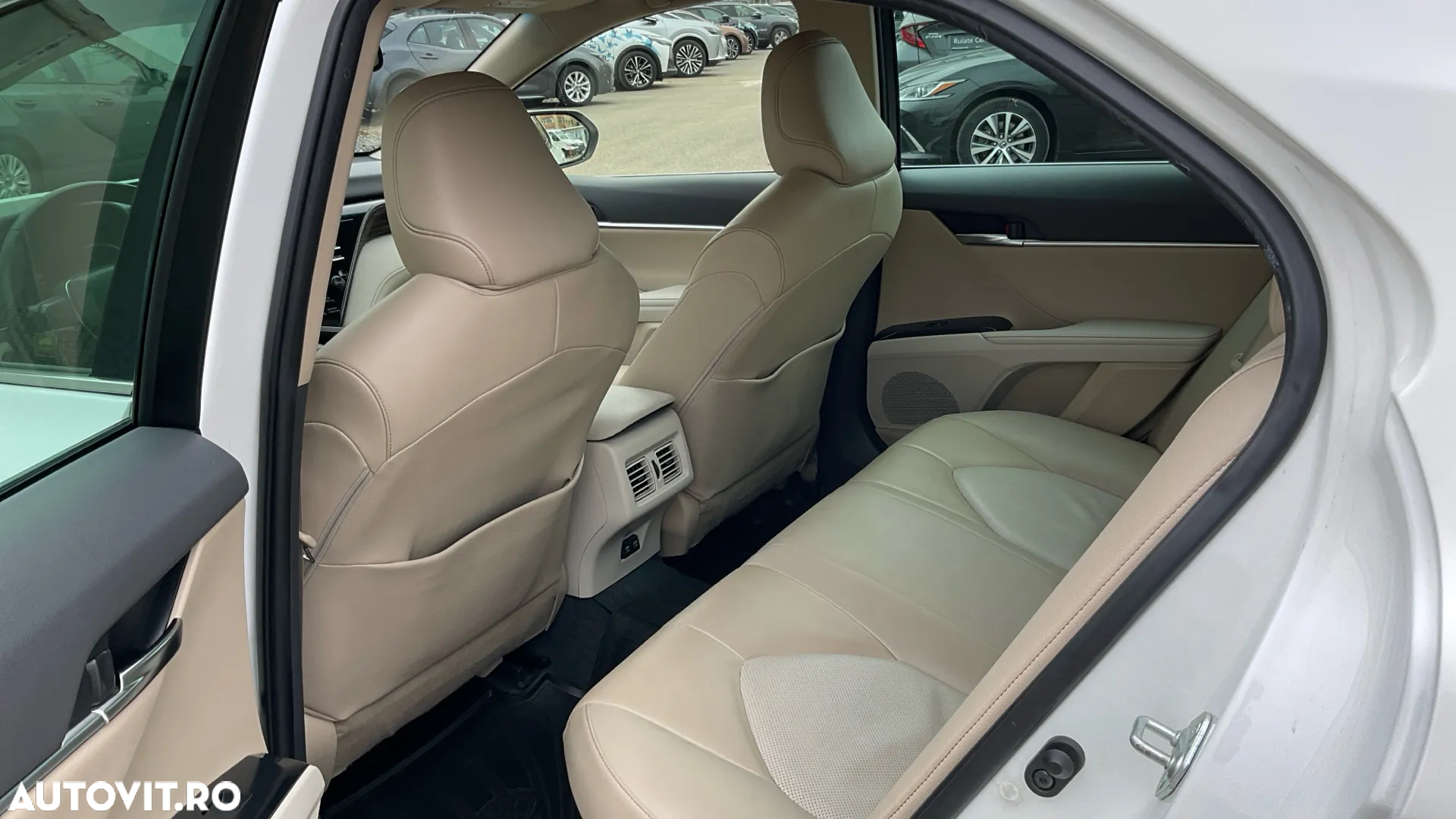 Toyota Camry 2.5 Hybrid Dynamic - 14