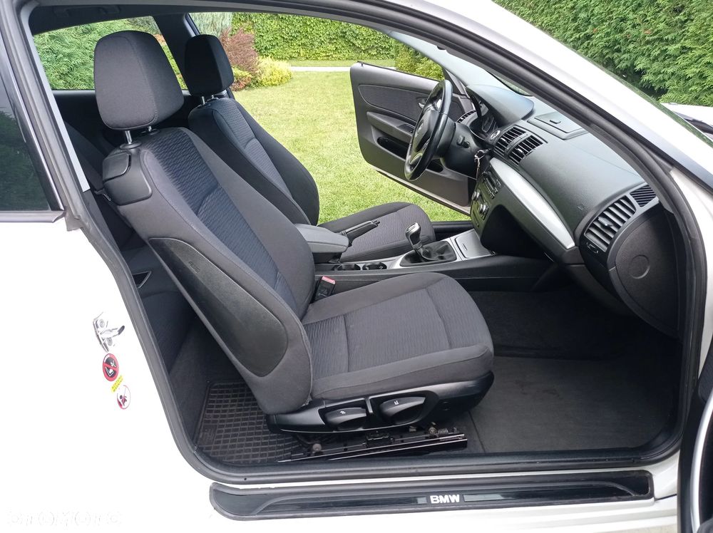 BMW Seria 1 - 16