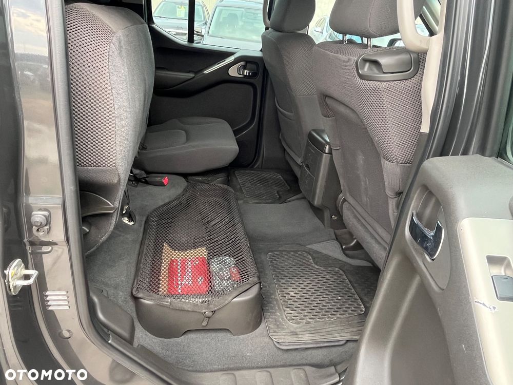 Nissan Navara 2.5 D LE Limited - 20