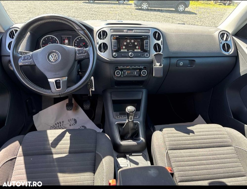Volkswagen Tiguan - 8