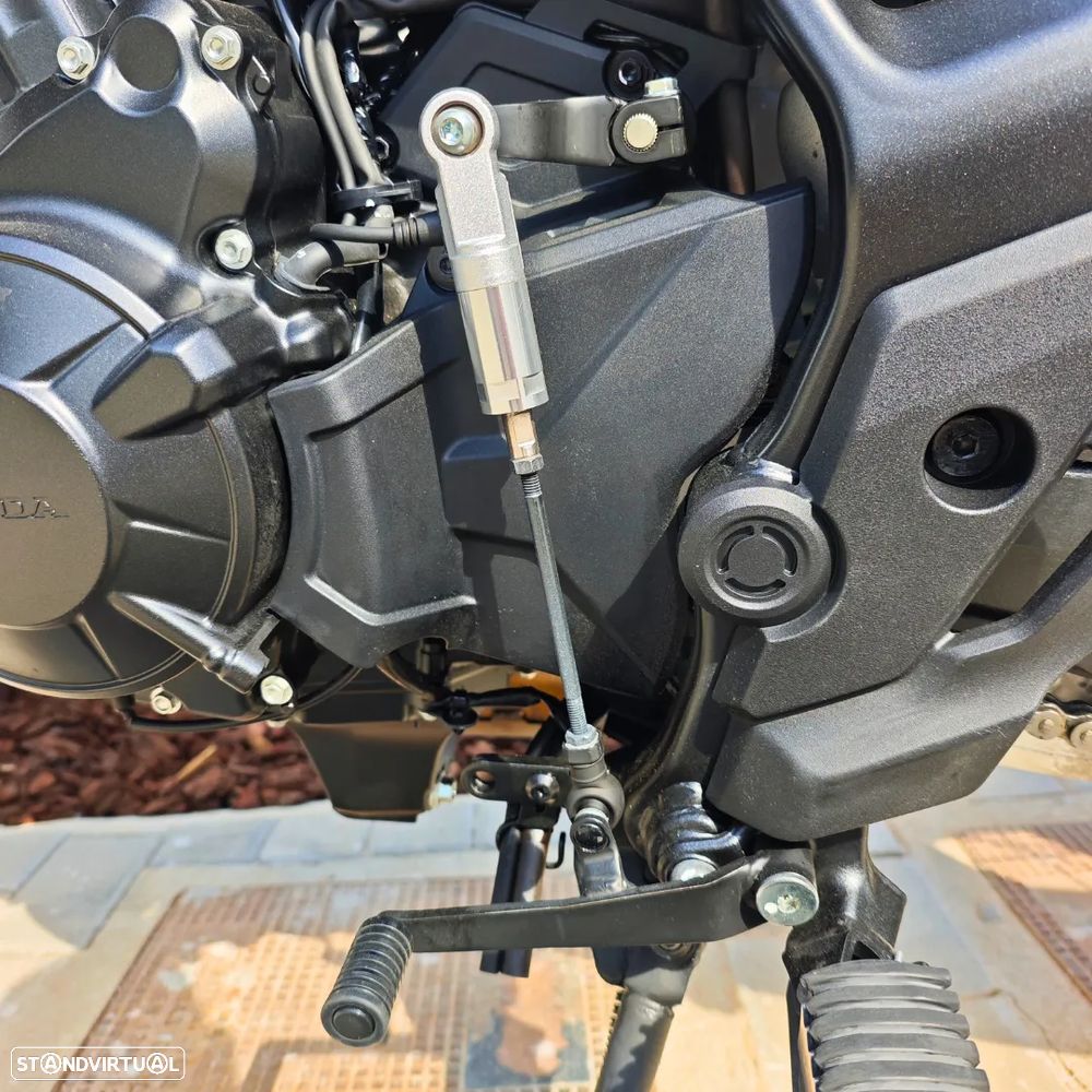 Honda Transalp 750 - 12