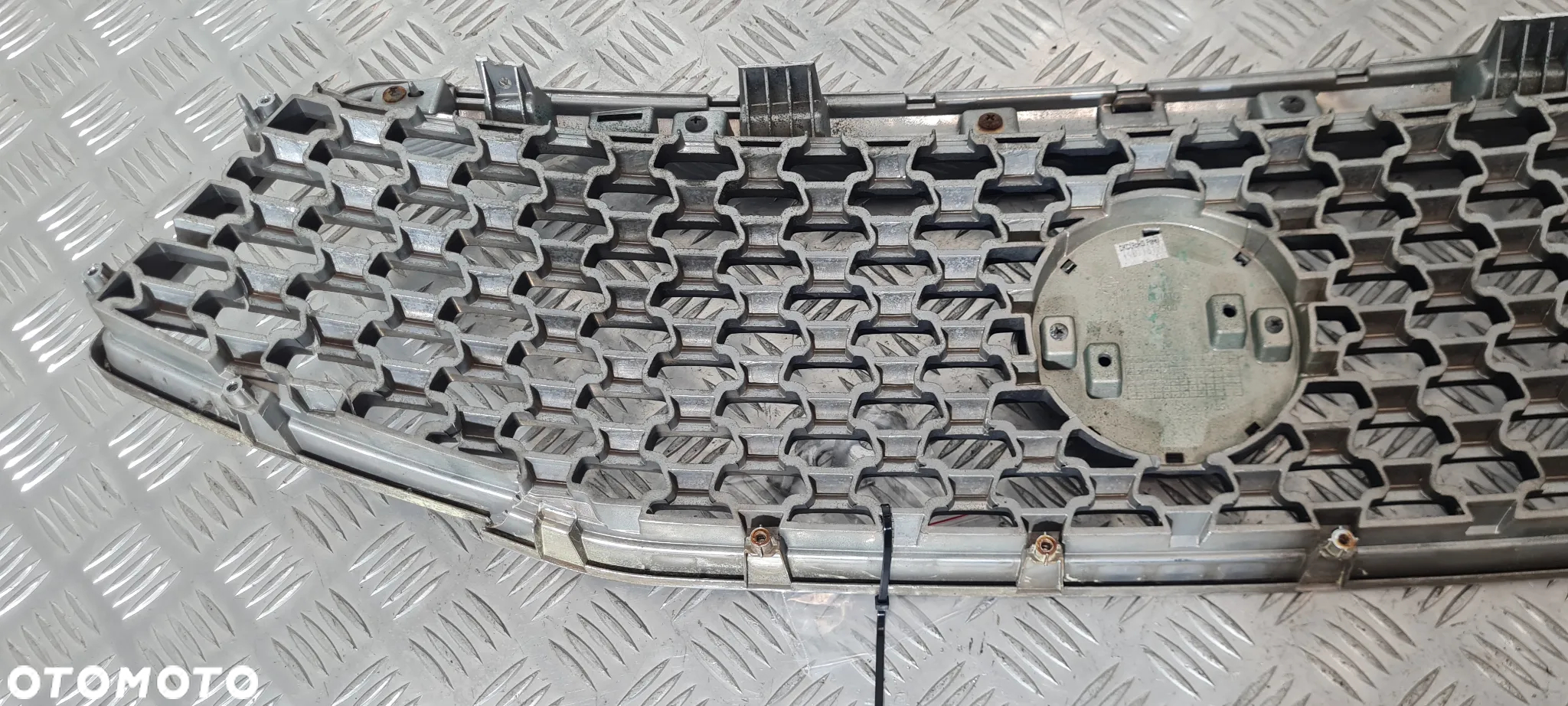 Ssangyong Actyon Sports II Grill Atrapa - 10