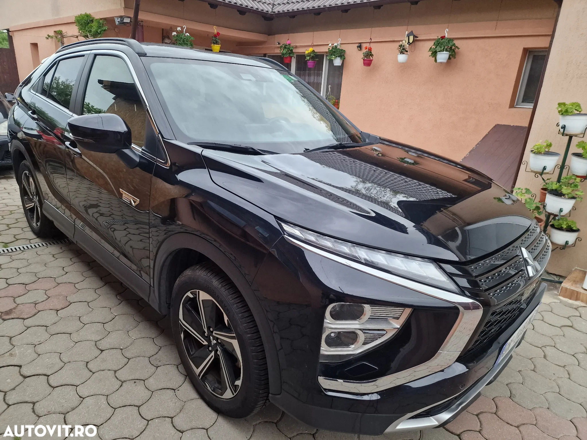 Mitsubishi Eclipse-Cross - 12