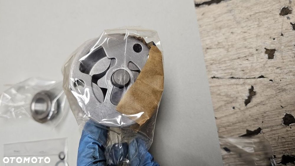 Pompa oleju Yamaha V-Max 1700  90891-10220 - 3