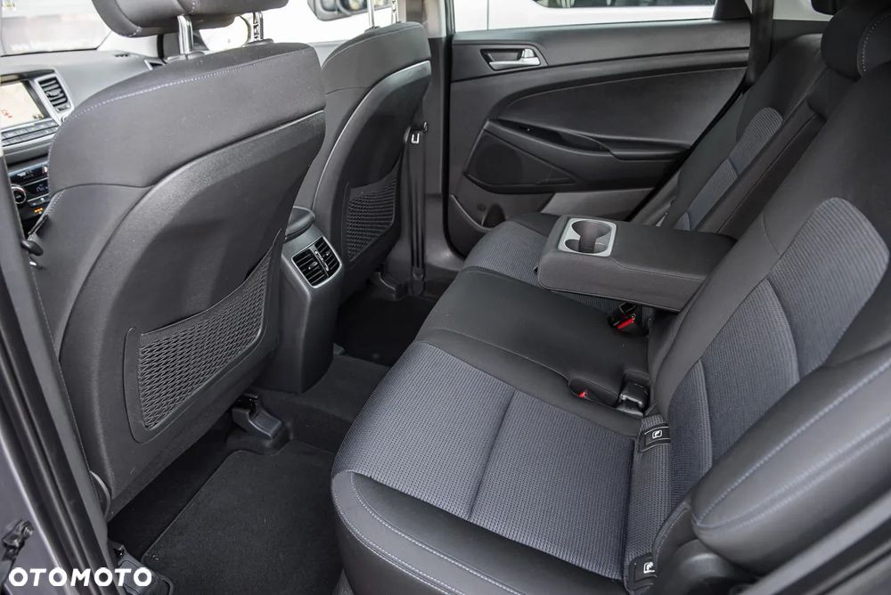 Hyundai Tucson blue 1.6 GDi 2WD Navi - 24