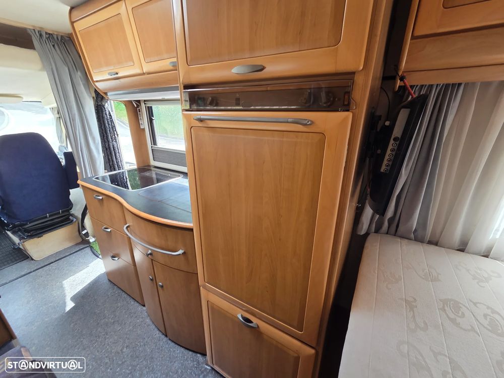Hymer Classe B B 654 - 8