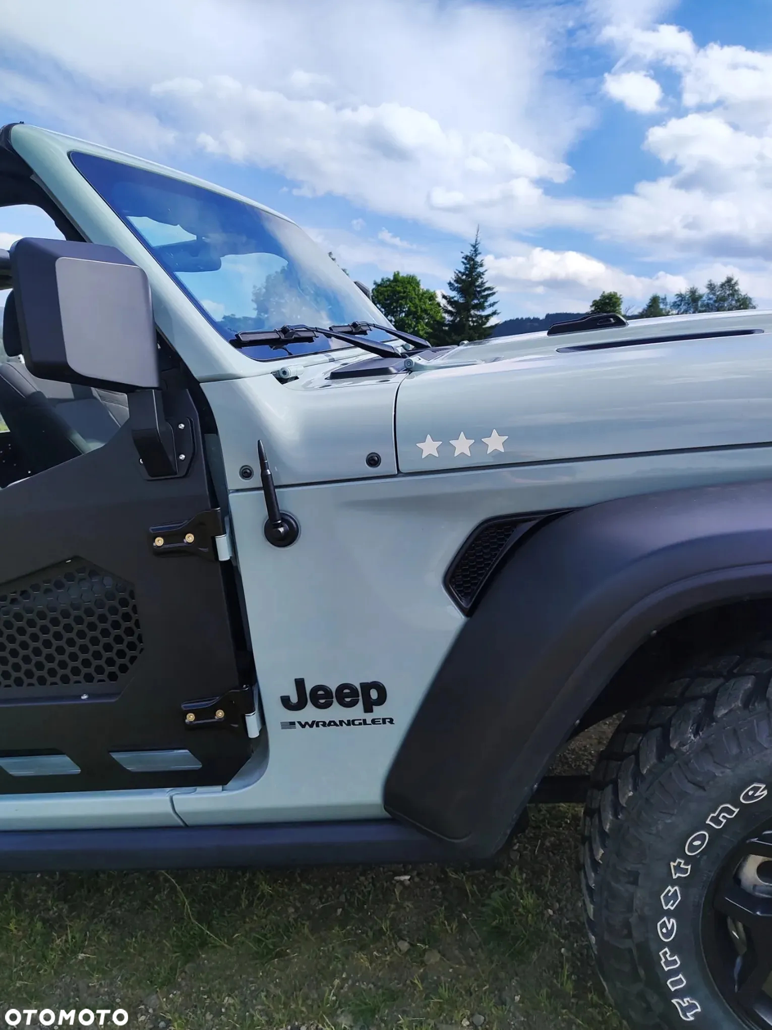Jeep Wrangler - 11