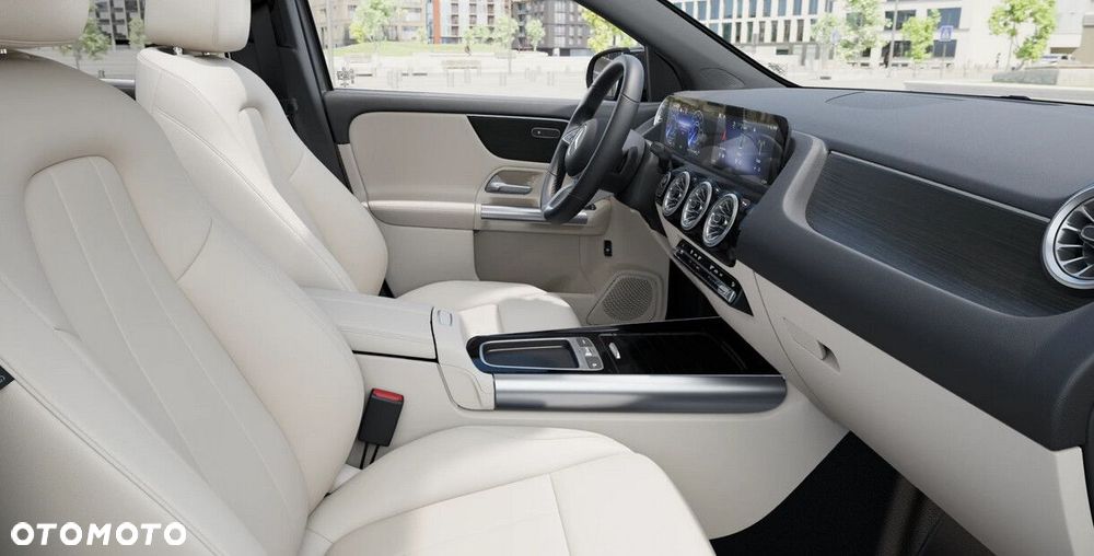 Mercedes-Benz EQA - 9